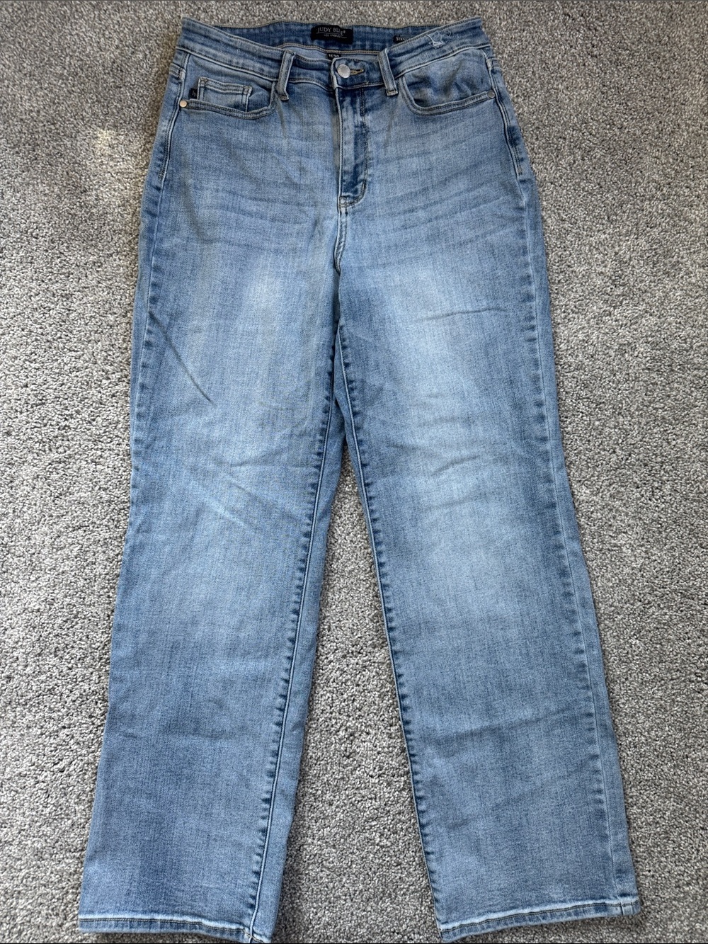 Judy Blue Light Wash Straight Leg Jeans